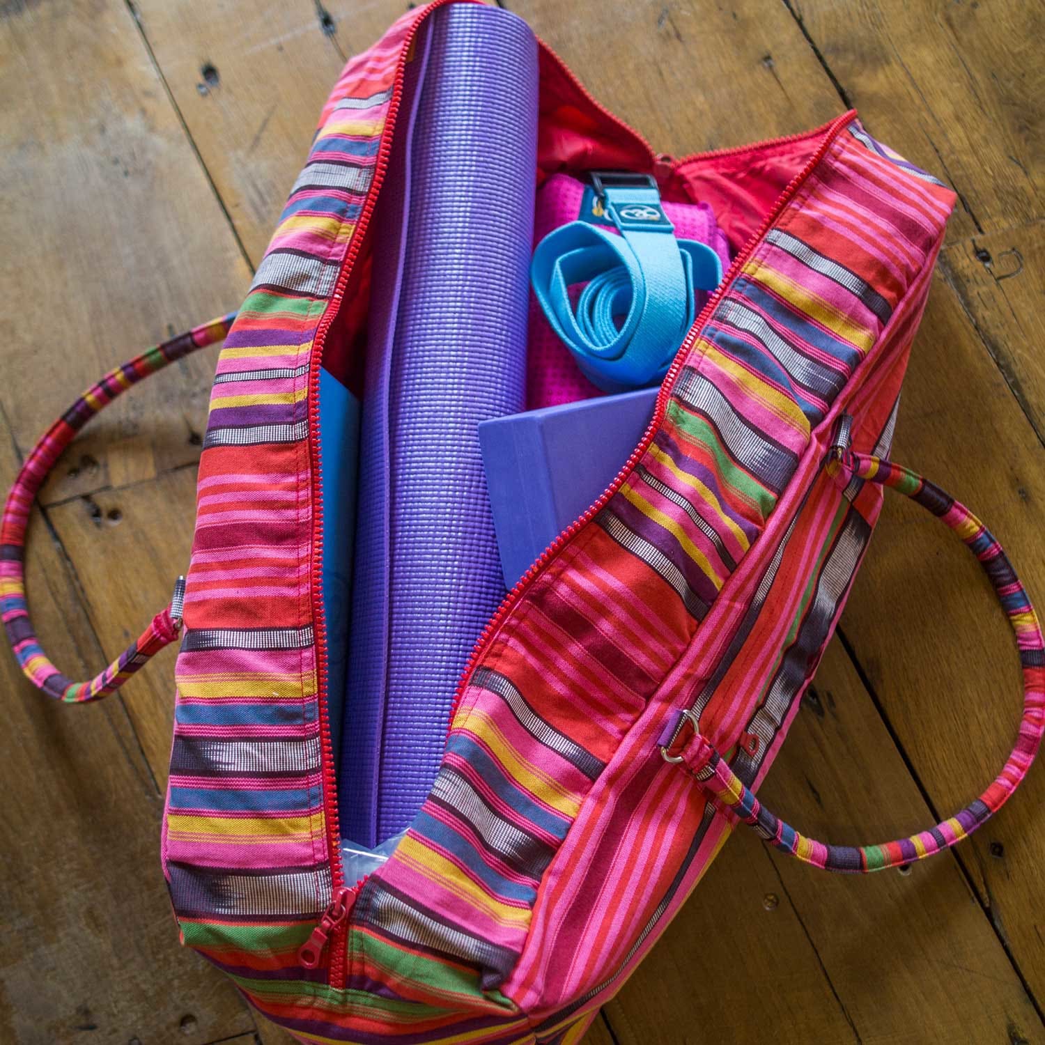 Yoga Mad Kit Bag - Pink Open
