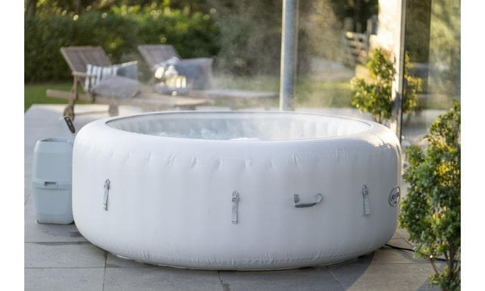 Lay-Z-Spa Hot Tub Paris - Inflatable Hot Tub - Owners Revioe