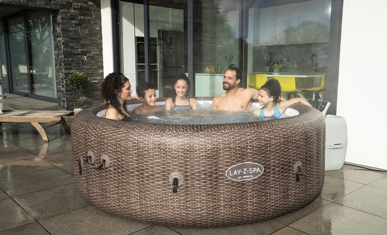 Lay-Z-Spa St Moritz 7 Person Inflatable Hot Tub - Review Overview
