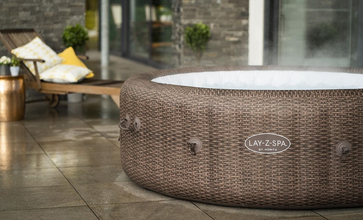 Lay-Z-Spa St Moritz 7 Person Inflatable Hot Tub - Review